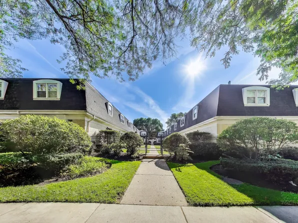 6963 N Bell Ave Unit 106, Chicago, IL 60645