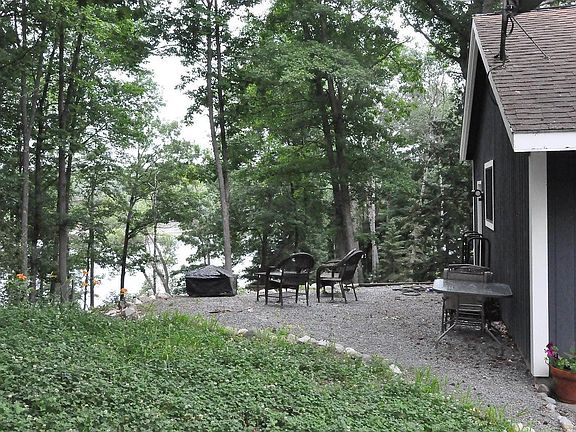 3rd image of 50 Marion Dr #2