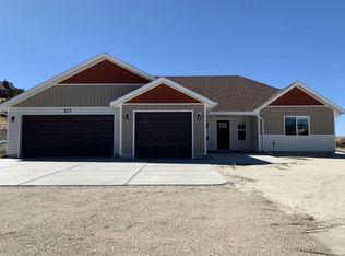 373 Country Club Pkwy, Spring Creek, NV 89815