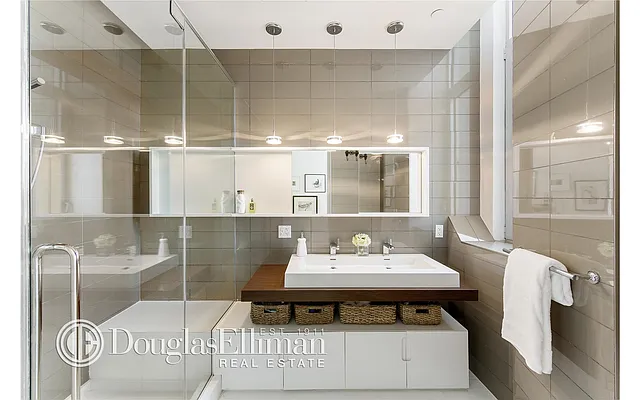 Sold by Douglas Elliman | media 6