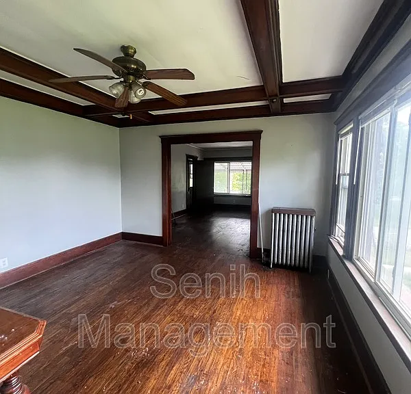 1495 W Grand Blvd — Photo 6