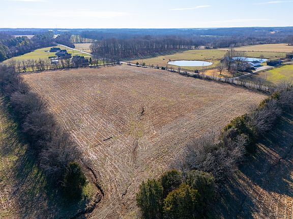 3rd image of 8203 Horseshoe Rd