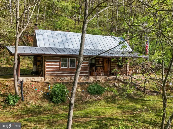 490 Janesa Dr, Augusta, WV 26704