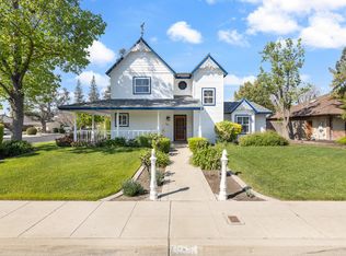 3074 Burgan Ave, Clovis, CA
