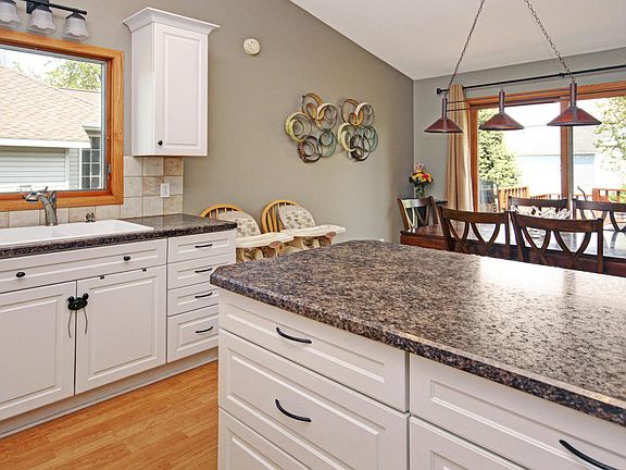 4th image of 1616 Cedar Creek Dr