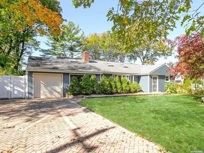 145 Cold Spring Road, Syosset, NY, 11791