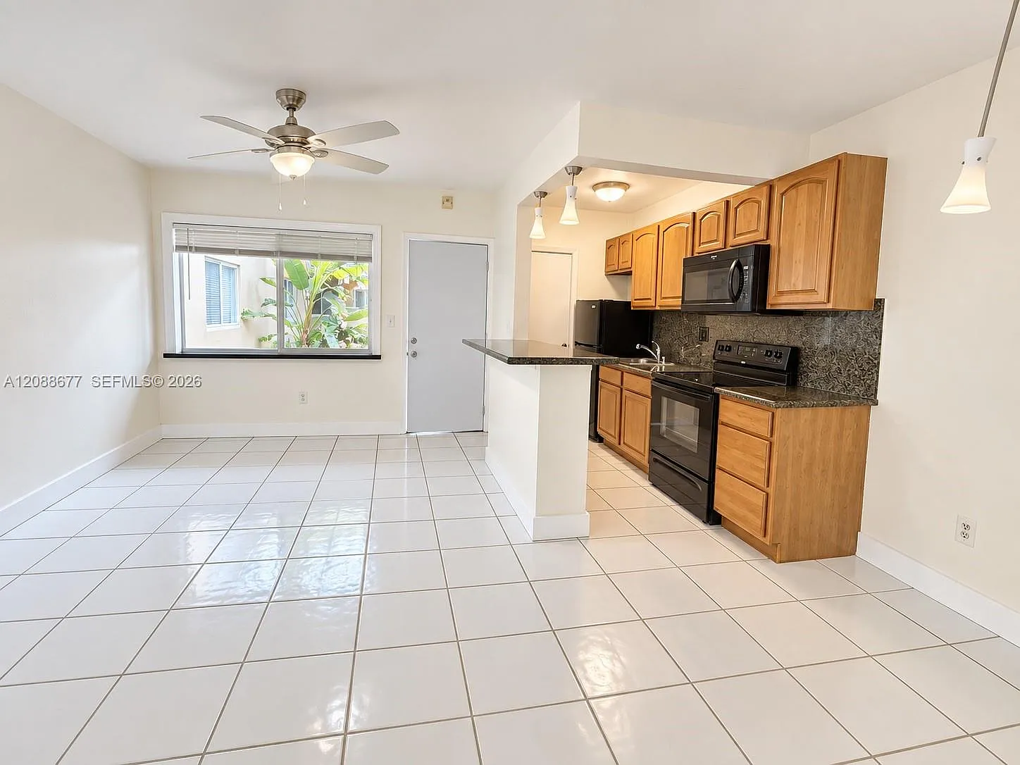 The Oaks At South Miami C — Photo 1