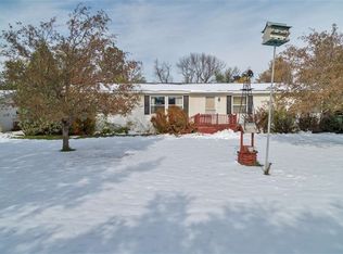 1589 104th St SE, Minot, ND 58701