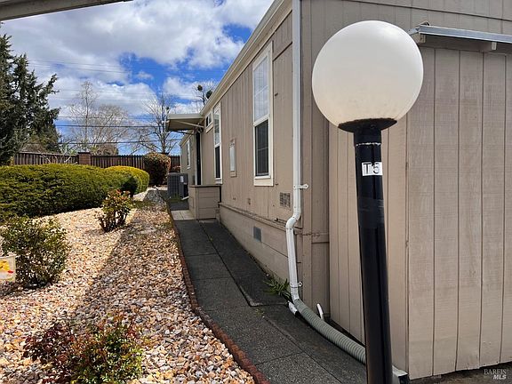 3rd image of 179 Sequoia Circle