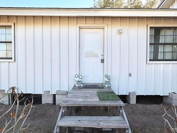 3rd image of 22205 Lane Rd