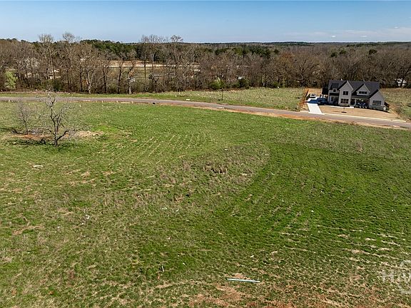 4th image of 2266 Malcom Estates Ridge