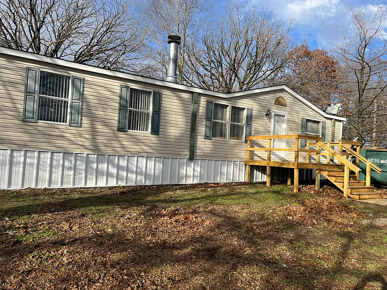 1025 Ira Ward Ln — Photo 1