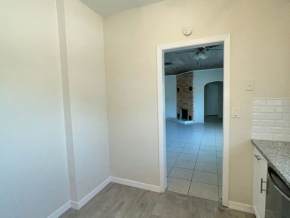 5th image of 1205 Seaway Dr APT 4