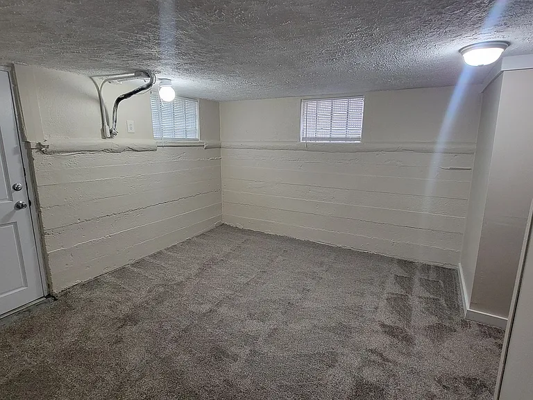 6 Eutropia Ct — Photo 12