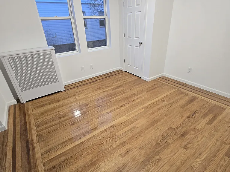 1023 Wilcox Ave #2 — Photo 2