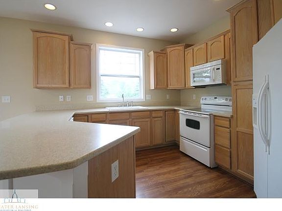 4th image of 3721 Parula Dr