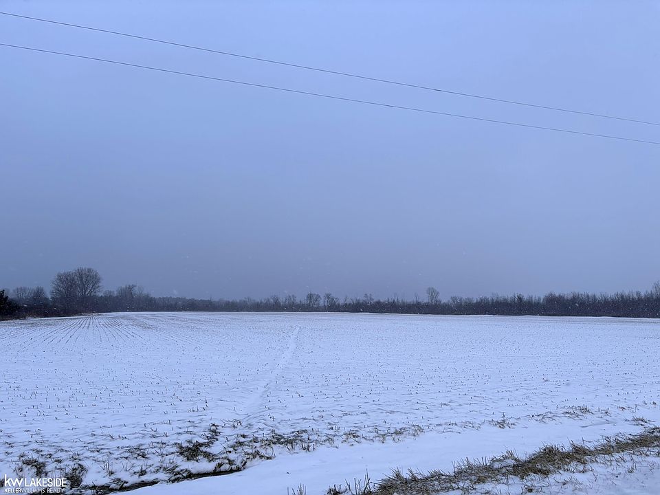 1st image of 1 Babcock Rd