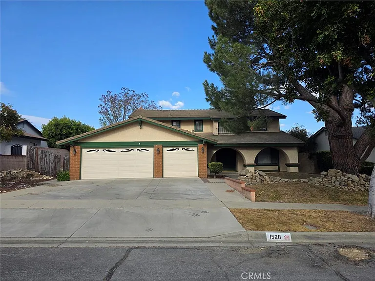 1528 Coolcrest Ave — Photo 1