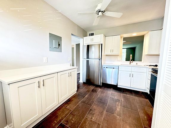 5th image of 14701 Cumberland Drive