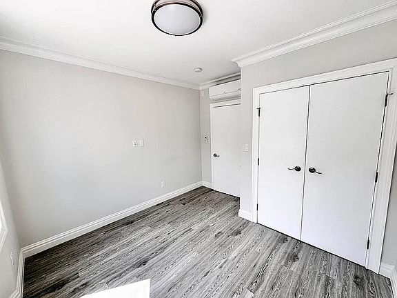 4th image of 24-18 42nd St #1