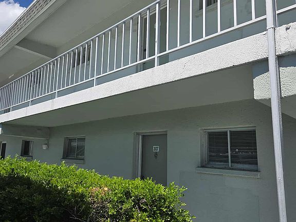 2nd image of 3463 Bee Ridge Rd APT 307