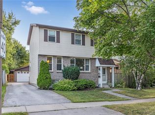 88 Rand St, Stoney Creek, ON L8J 1A8