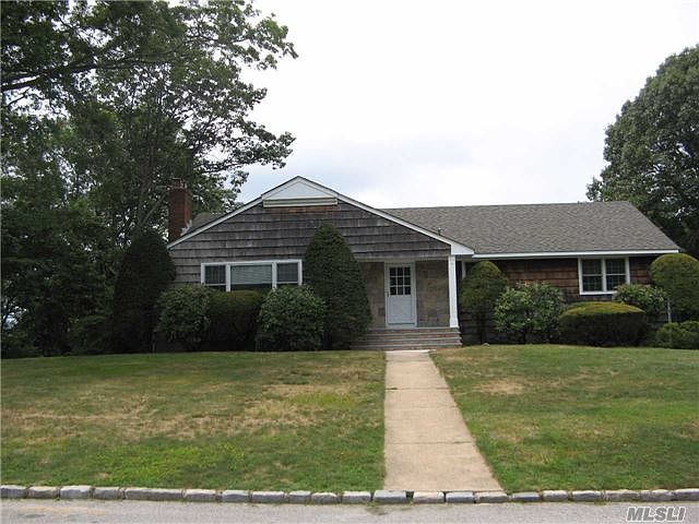 1st image of 25 Holden Ln