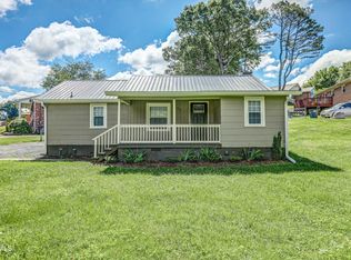 817 Kendrick Creek Rd, Kingsport, TN 37663