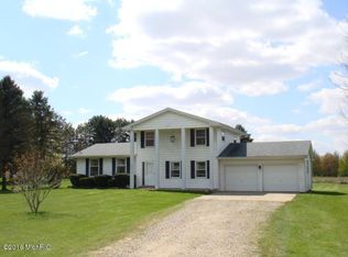 10459 Eight Mile Rd, Ceresco, MI 49033