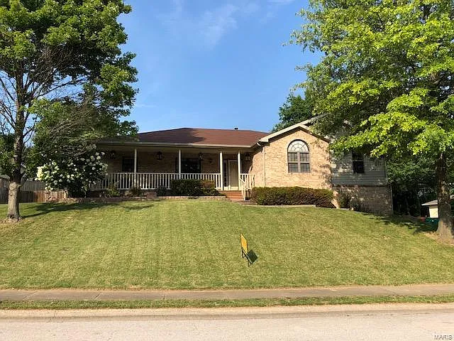 1220 Tanglewood Trce photo 1