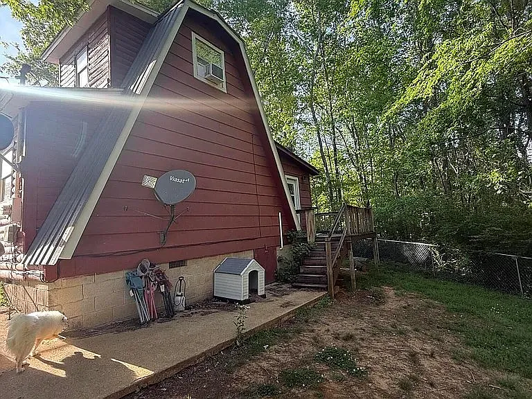 Charming A-Frame Cabin w/ Fenced Back Yard. — Photo 2