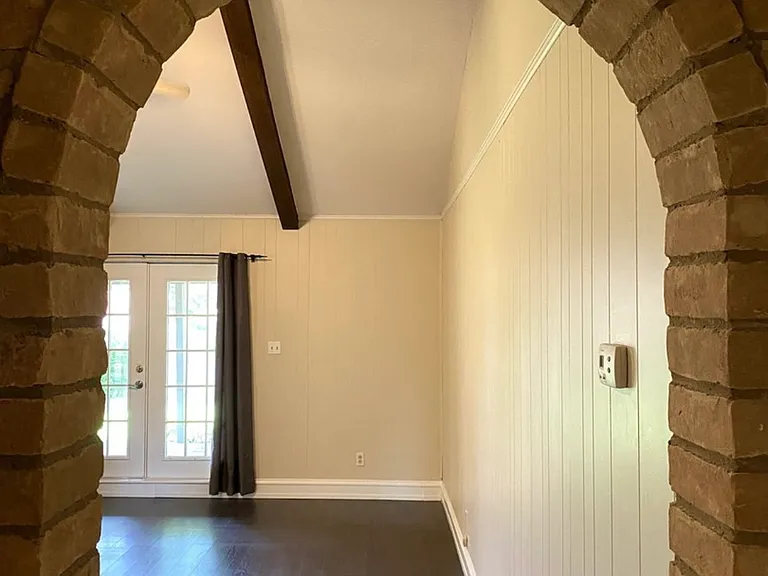 3417 Glenmont Dr — Photo 3