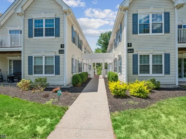 128 Arbor Way, Branchburg Twp., NJ 08876