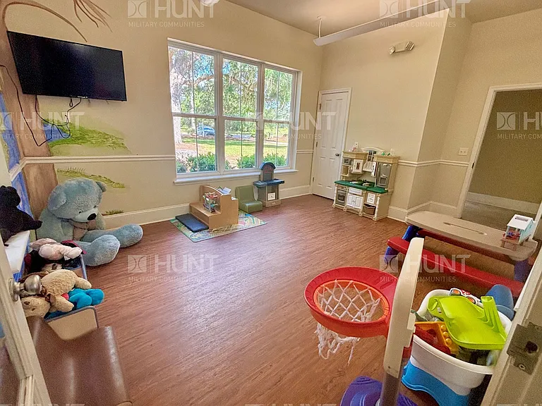 669 Dahlia Dr — Photo 12