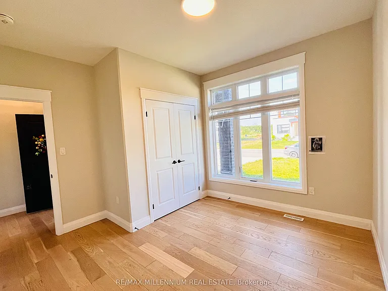 7 Rea Ct — Photo 3