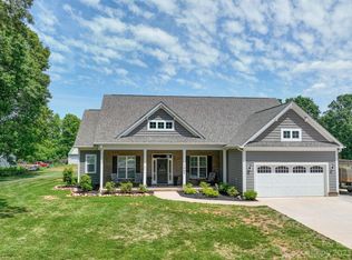 1007 Williamston Dr, Marshville, NC 28103