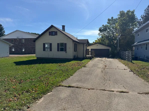 685 North Ave, Antigo, WI 54409