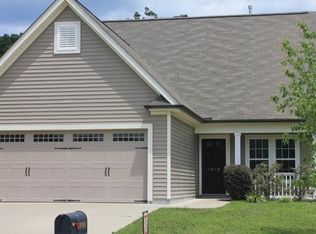 1910 Planters Walk Dr, Thomasville, NC 27360