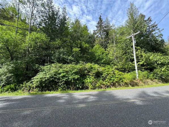 1 Island Drive, Lummi Island, WA 98262