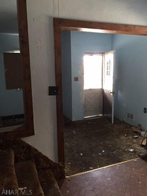 2nd image of 506 N 5th St