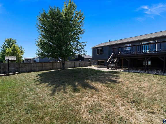 4th image of 5900 S Hallow Ave
