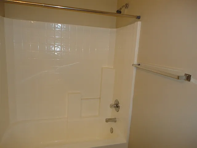 9222 W Elm St — Photo 10