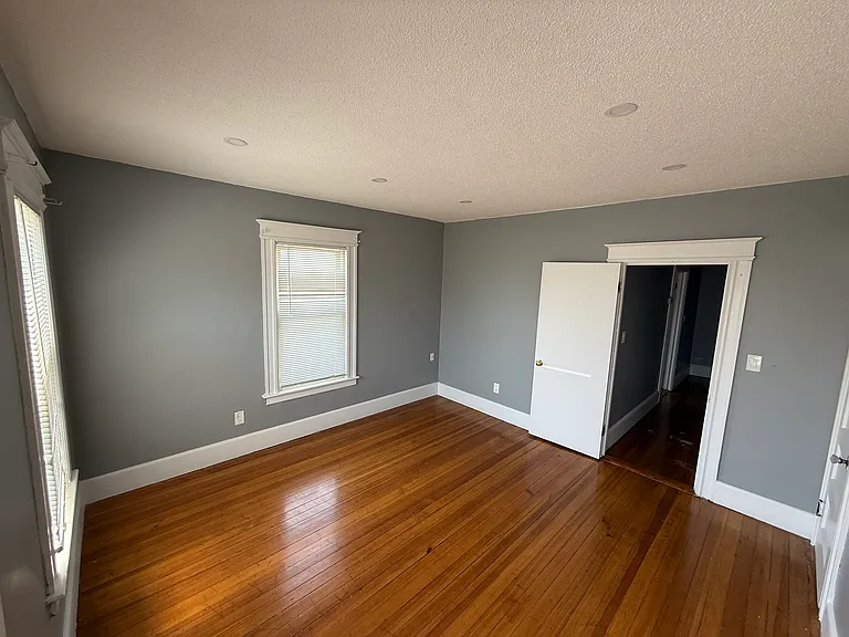 694 Enfield St #694 — Photo 20