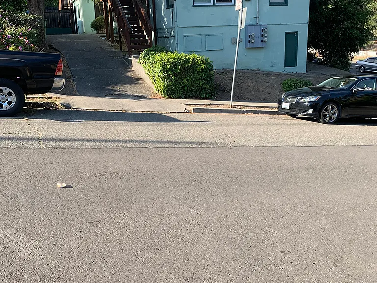 5419 Macarthur Blvd — Photo 1