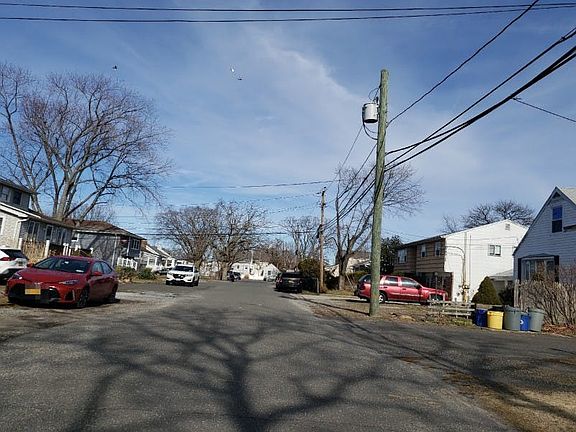 5th image of 17 8th St