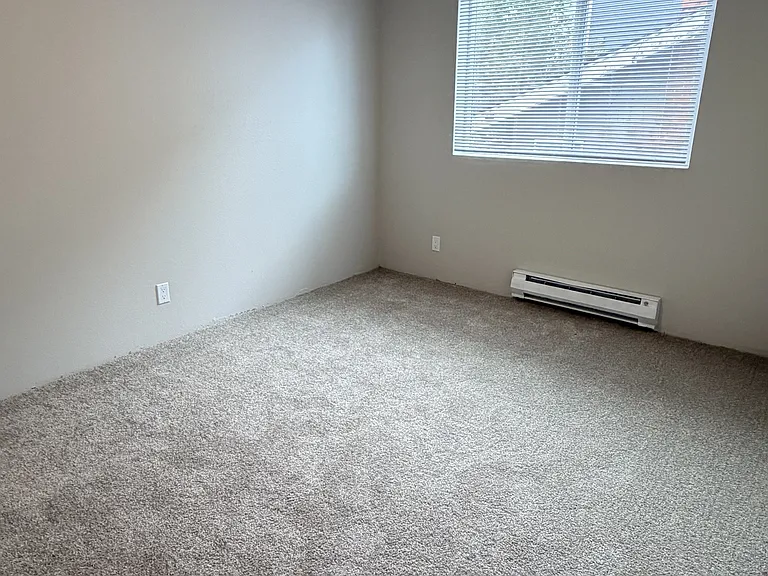 Badger & Blue Lake Apartments — Photo 38