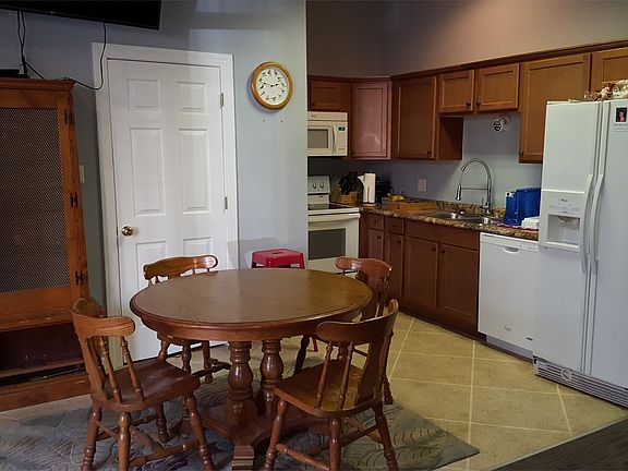 2nd image of 1314 Ausling Way