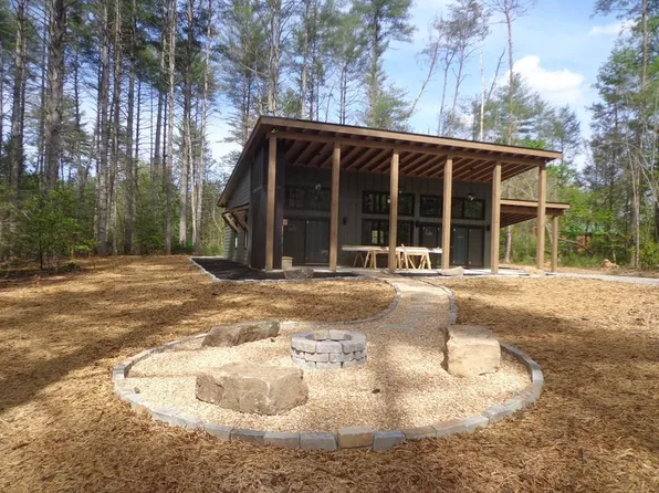 561 Woodland Trl, Epworth, GA 30541