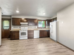 1220 W Weiland Ln, Appleton, WI 54914