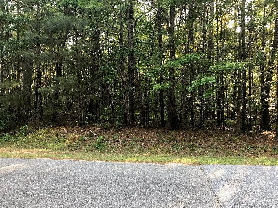 2nd image of 114 Waters Edge Dr